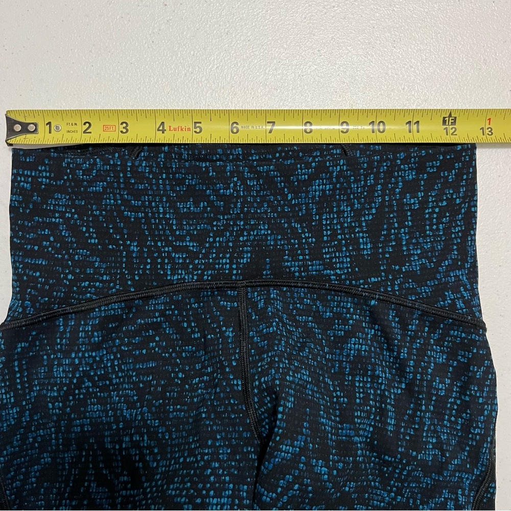 Lululemon Crop Leggings - Picture 8 of 10
